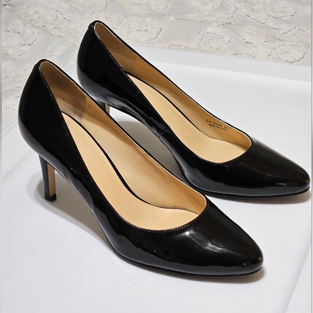 Cole Haan Glossy Black Patent Leather Classic Round Toe Heels Size 8.5